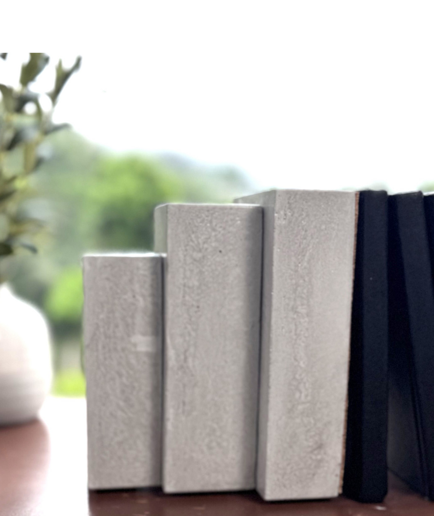 Modern Heavy Concrete Bookend – Industrial Desk Decor with Cork / Felt Pads, Geometric Design, 16 Colors